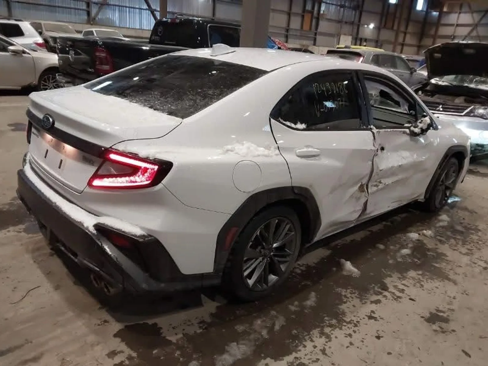 Subaru WRX przed naprawą